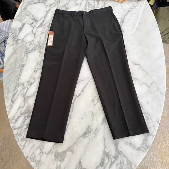 Haggar Men's Casual Polyester Black Pants, Size 38/30 - Picture 1 of 9
